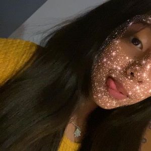 Meet your Posher, Estrellita